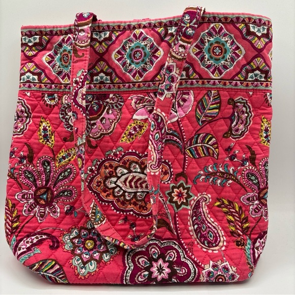 Vera Bradley Call Me Coral Medium Quilted Ret Pattern Toggle Shoulder/Tote Bag - Picture 7 of 16